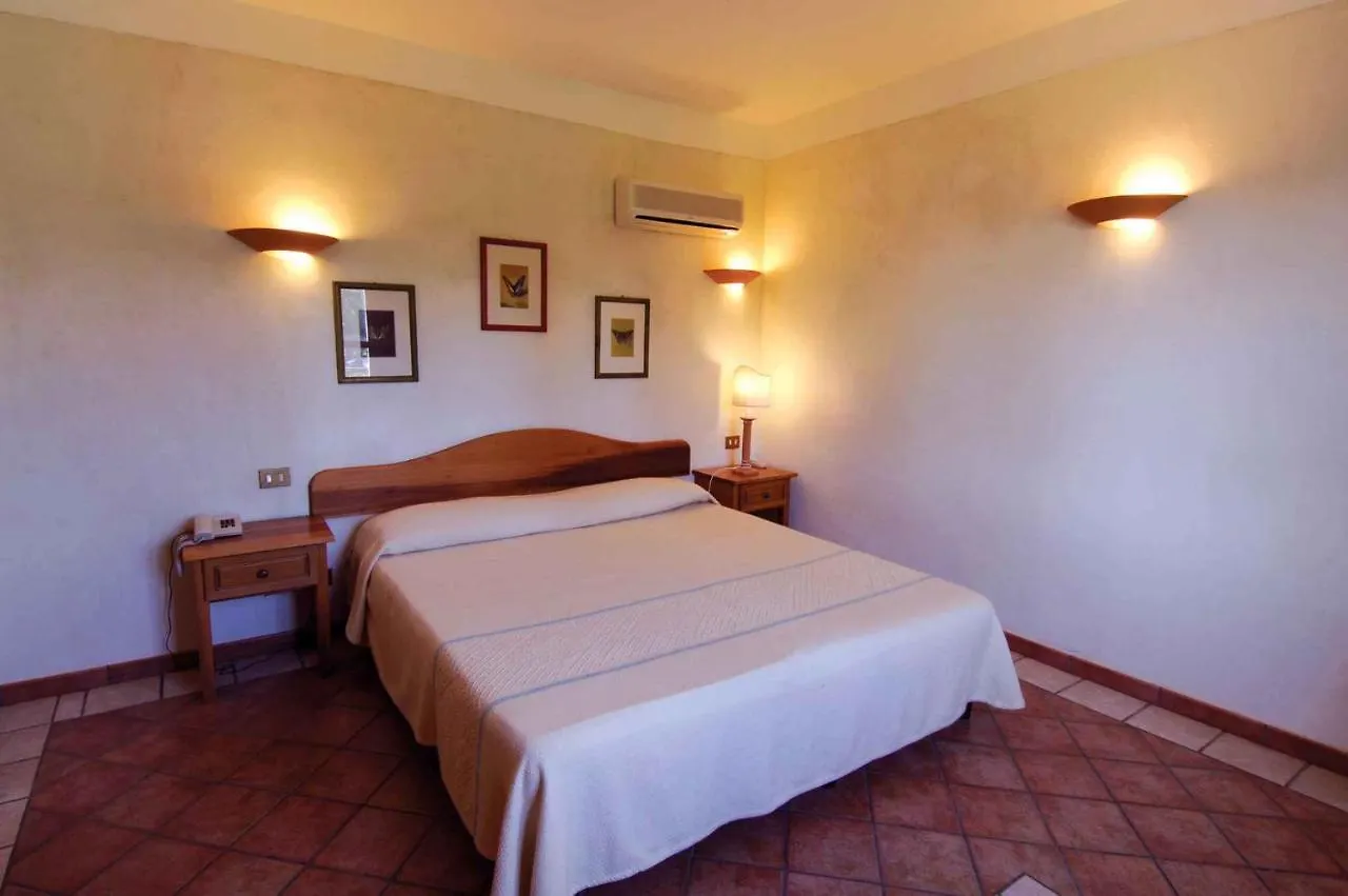 Apartments In Pula Sardinien Cagliari Provinz 43440 Fox E Sali-monte Agumu